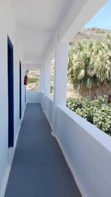 Lagada Beach Economy Otel Adamantas  Dış mekan fotoğraf